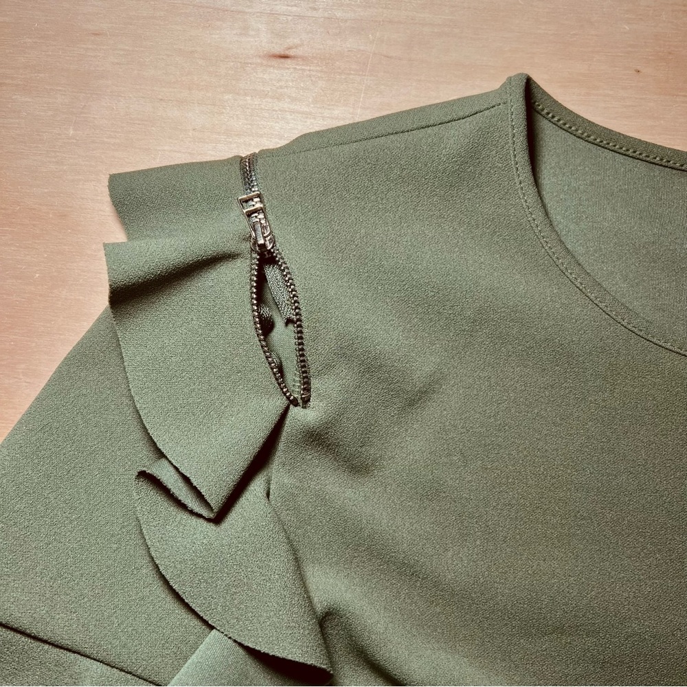 Zara olive green ruffle sleeves dress, size Large NWT - Picture 3 of 8